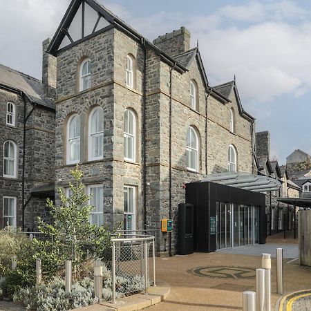 Harlech Apartments - Gwern エクステリア 写真