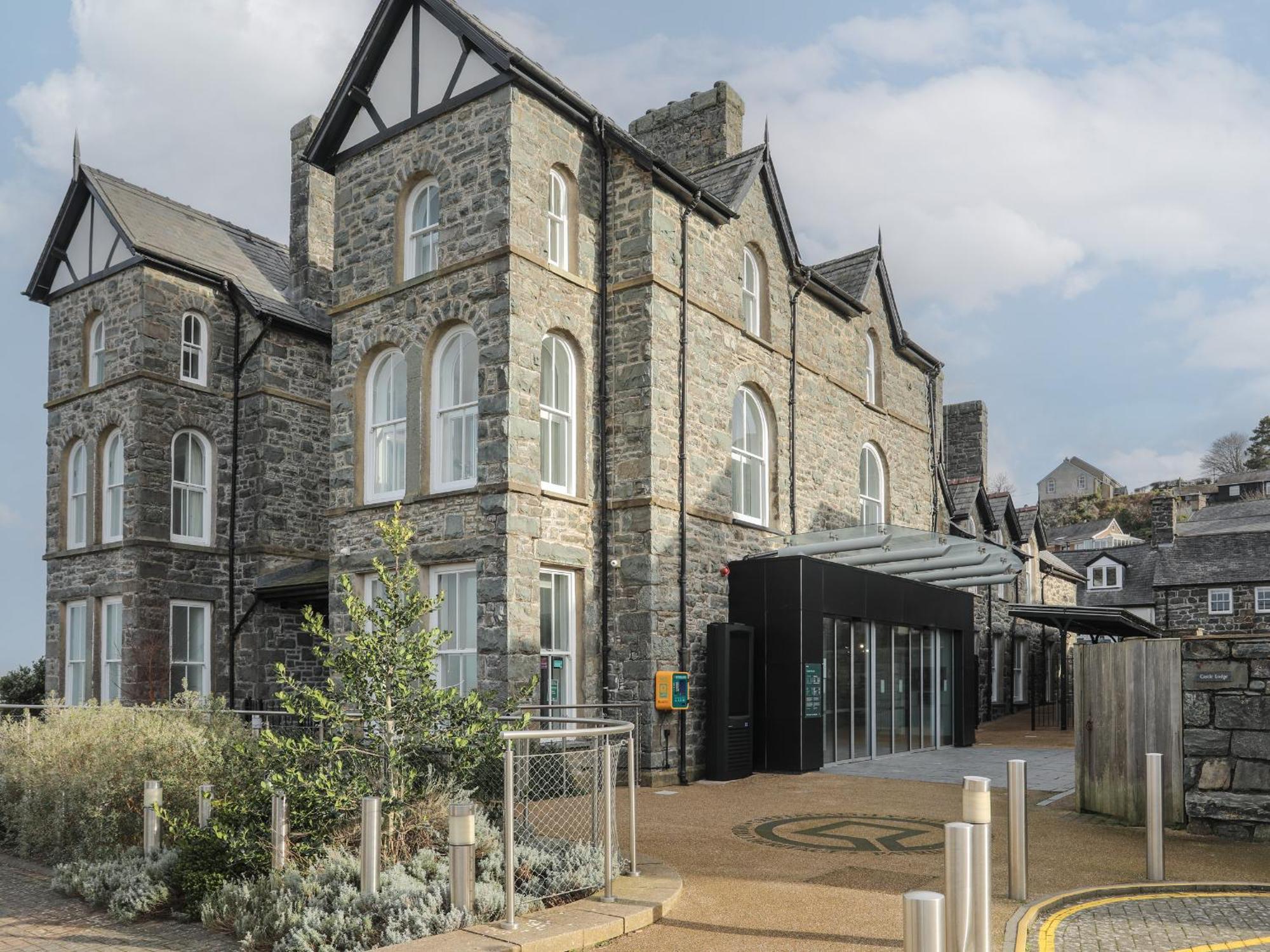 Harlech Apartments - Gwern エクステリア 写真