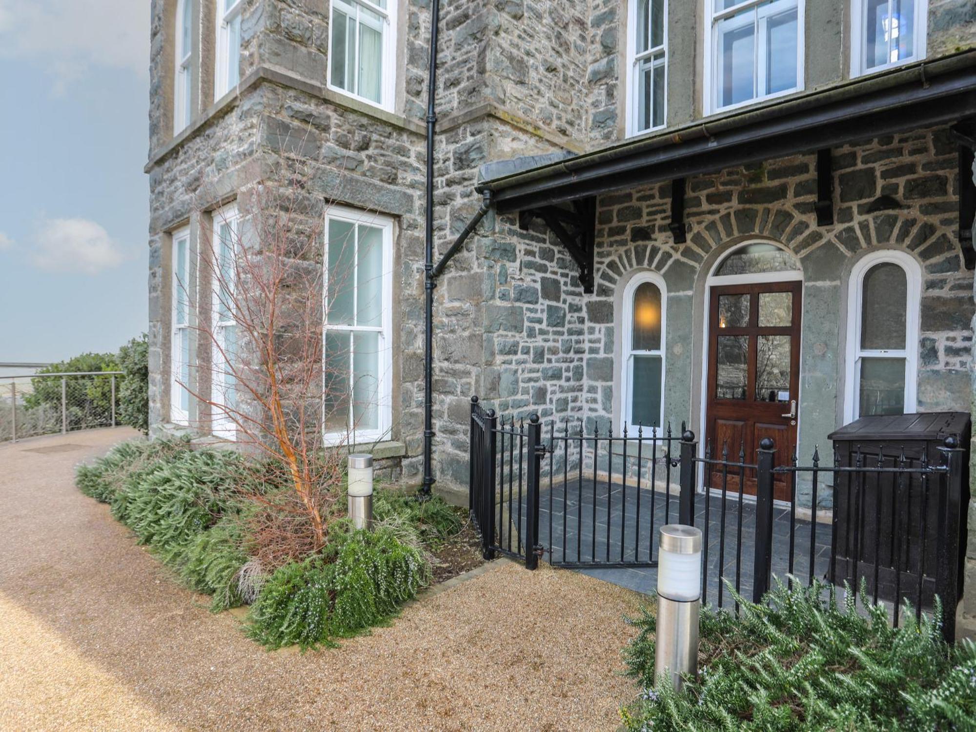 Harlech Apartments - Gwern エクステリア 写真